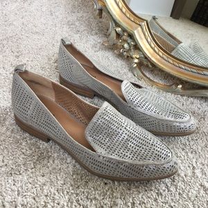 Gorgeous silver loafers!